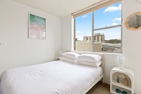 Bondi Studio Walk to Beach & Cafes