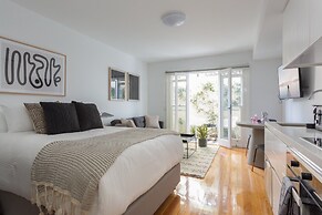 Boutique Studio Apartment in Heritage Home
