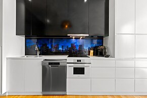 Elegant 1-bed With Study by Balmain Wharf