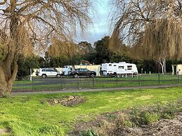Lake Colac Holiday Park