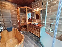 Kovie Hoa Lac - Wellness & Forest Retreat