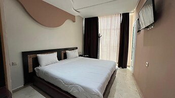 Hotel Pyramides Collection