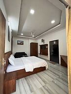 Hotel Raj Villas Palace