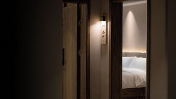 Shishe Spring Designer Homestay