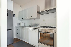 Delightful Family Flat with Terrace