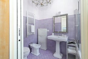 Delightful Family Flat with Terrace