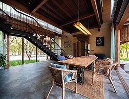 Nachan The Antique Courtyard