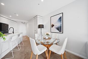 Stylish 2-bed Apartment in Canberra CBD