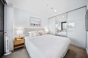 Stylish 2-bed Apartment in Canberra CBD