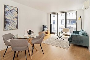 Idyllic 1-bed Near Popular Shopping Streets