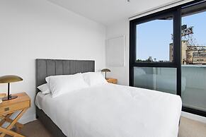 Executive 2-bed Apartment With Views, Gym and Spa
