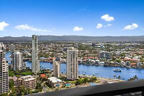 Surfers Paradise 1-bed With Stunning Views & Pool
