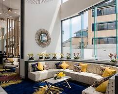 Surfers Paradise 1-bed With Stunning Views & Pool