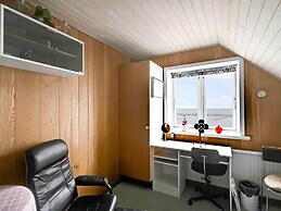 5 Star Holiday Home in Ronne