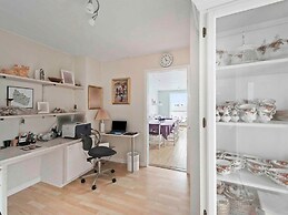 5 Star Holiday Home in Ronne