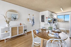 2-bed Near Beach With BBQ & Stunning Ocean Views