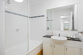 Beachside 3-bed With Bbq, Pool, Gym