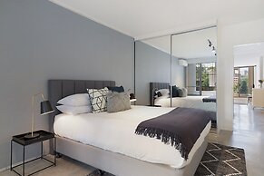 Central 1-bedroom Apartment With City Views
