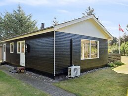 4 Star Holiday Home in Hals