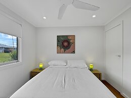 2-bed Beach Haven With Garden & Alfresco Dining