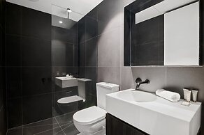 Elegant 1-bed Apartment With Premium Amenities