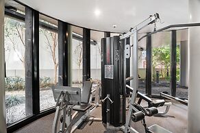 Elegant 1-bed Apartment With Premium Amenities