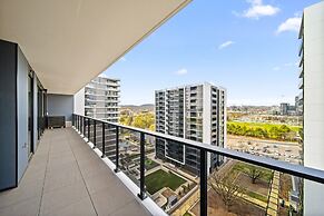 2-bed Haven: Impeccable Interiors & Chic Amenities
