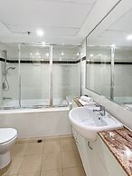 High-rise 2-bed Apartment With Gym, BBQ & Pool