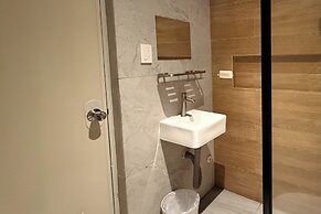 Aurora Suites Pasay near Airport