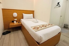 Aurora Suites Pasay near Airport