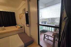 Lazy Daze Hometel Boracay
