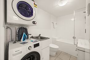 Central South Brisbane Stay With Pool Access
