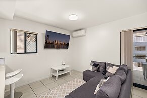Central South Brisbane Stay With Pool Access