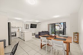Central South Brisbane Stay With Pool Access
