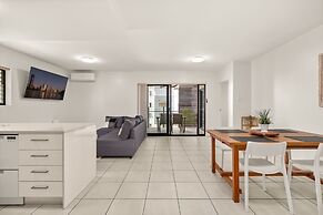 Central South Brisbane Stay With Pool Access