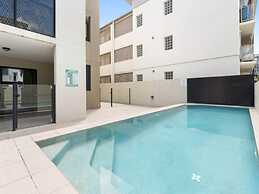 Central South Brisbane Stay With Pool Access
