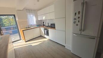 Justin Superb Luxury Stay