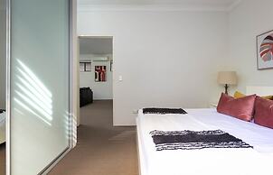 Spacious Two-bedroom Apartment Near Hospital
