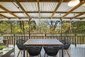 Tranquil 2-bed Family Home With Deck Among Trees