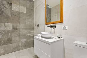 Traditional 2-bed Terrace House in Millers Point