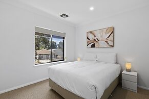 Beachside 3-bed Retreat With BBQ & Garage
