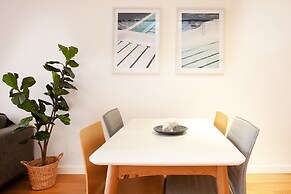 Stylish Studio With Balcony Near Darling Square