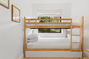 Boutique 2-bed With Stunning Sydney Harbour Views