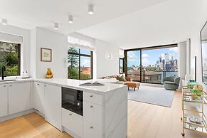 Boutique 2-bed With Stunning Sydney Harbour Views