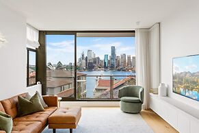 Boutique 2-bed With Stunning Sydney Harbour Views