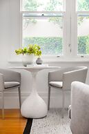 Quiet Glebe Studio Near Parks & Cafes