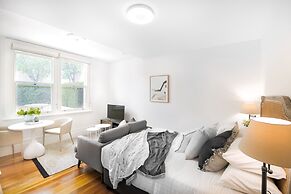 Quiet Glebe Studio Near Parks & Cafes