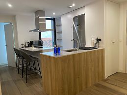 w Bright 2BR w Sunny Terrace in Chueca