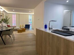 w Bright 2BR w Sunny Terrace in Chueca