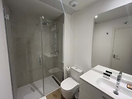 w Impressive 3BR w Sunny Terrace in Chueca